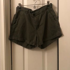 H&M dark green high waisted shorts